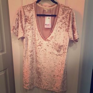Gorgeous blush velvet tee